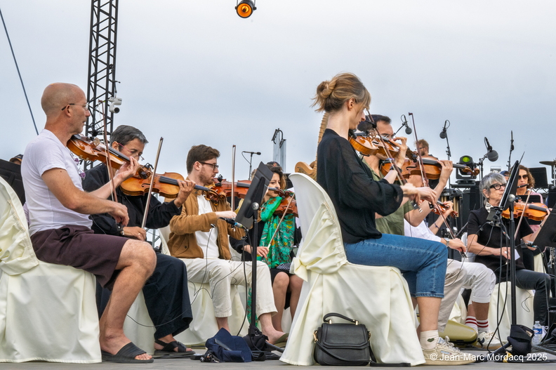 Soirée_symphonique_n°1_UnViolonsurlesable_2025_©Jean-Marc_Mordacq_DSC1437.jpg