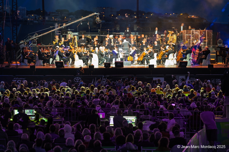 Soirée_symphonique_n°1_UnViolonsurlesable_2025_©Jean-Marc_MordacqZ62_5686.jpg