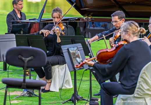 Danse sur le Green UnViolonsurlesable 2025 ©Jean-Marc Mordacq DSC2037