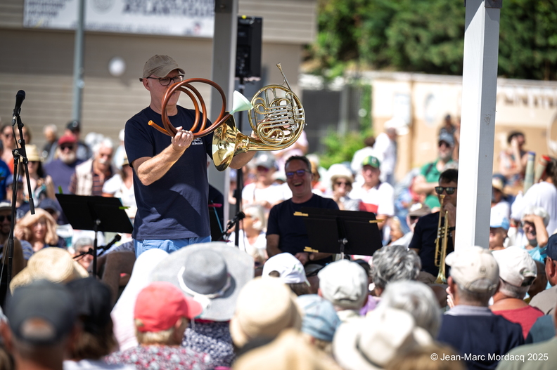 Les_Cuivres_de_l_Orchestre_UnViolonsurlesable_2025_©Jean-Marc_Mordacq_DSC2333.jpg